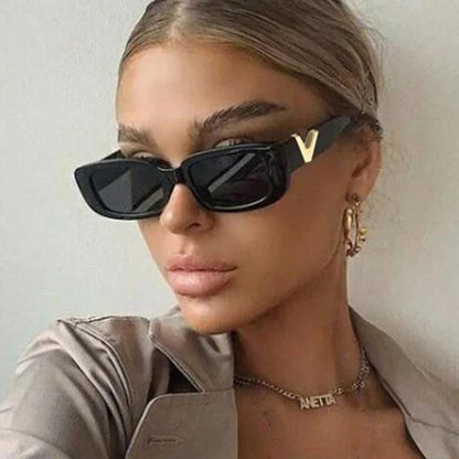2025 Retro Rectangle Sunglasses for Women Luxury Vintage UV400 Protection V Suns Glasses Ladies Classic Black Square