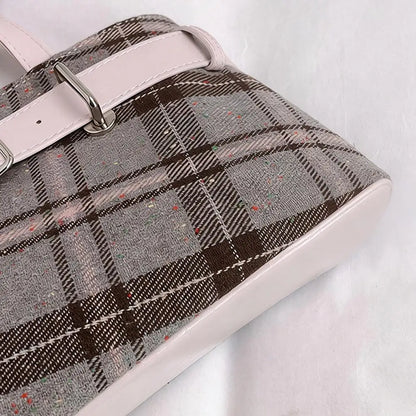 Fashion Karierte Umhängetasche mit Anhänger für Damen Retro Kleine Tragetasche Vielseitige und lässige Handtasche für Pendler