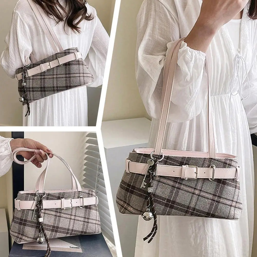 Fashion Karierte Umhängetasche mit Anhänger für Damen Retro Kleine Tragetasche Vielseitige und lässige Handtasche für Pendler